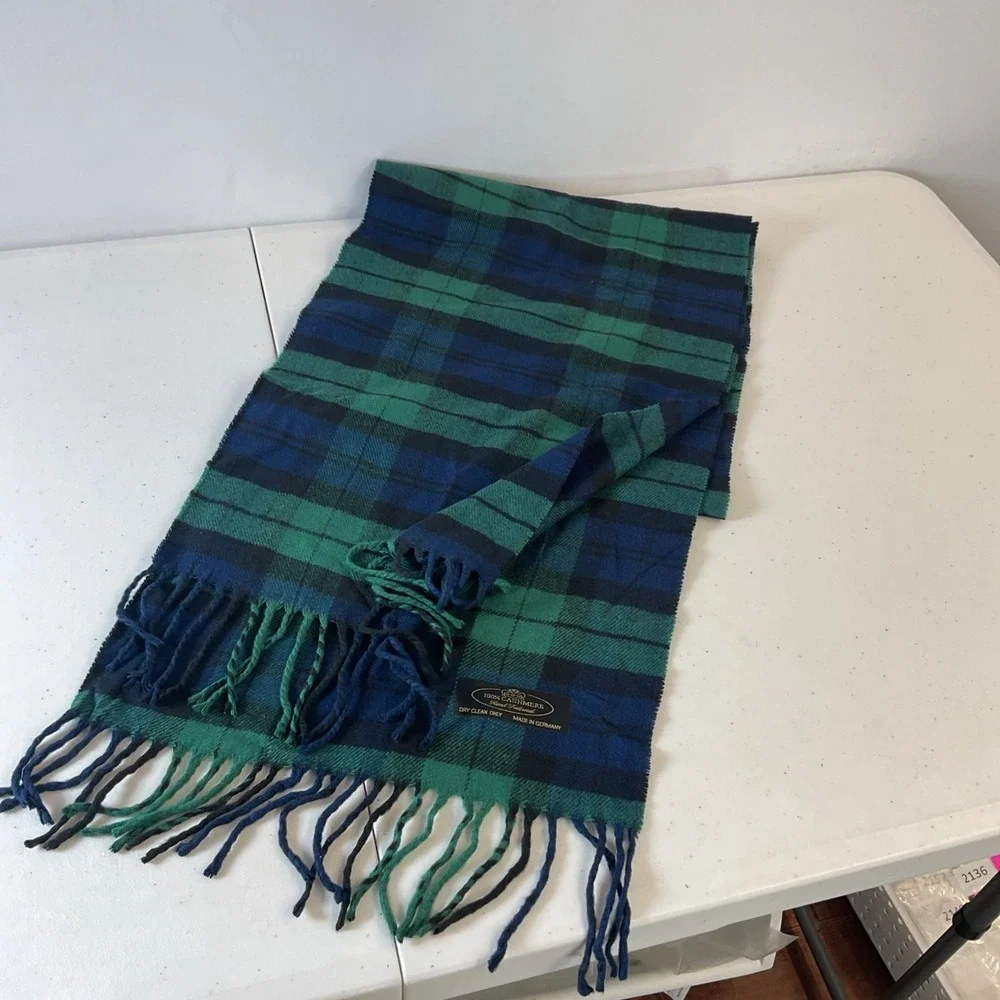 VTG 100% Cashmere Scarf Tartan‎ Plaid Hand Tailored Germany Fringe 65x12 Luxury